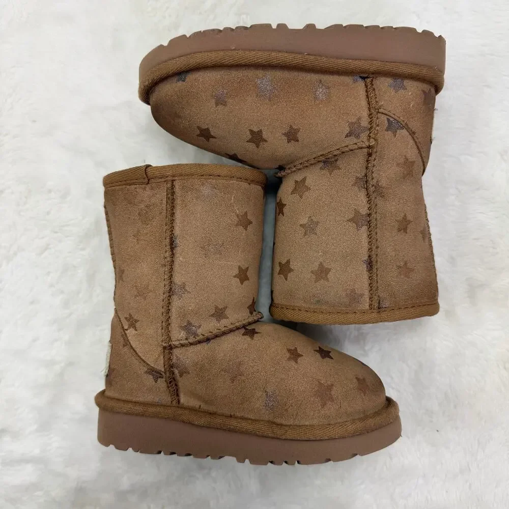 UGG Kids Classic Short II Stars Brown Suede Shearling Winter Boots Size 7